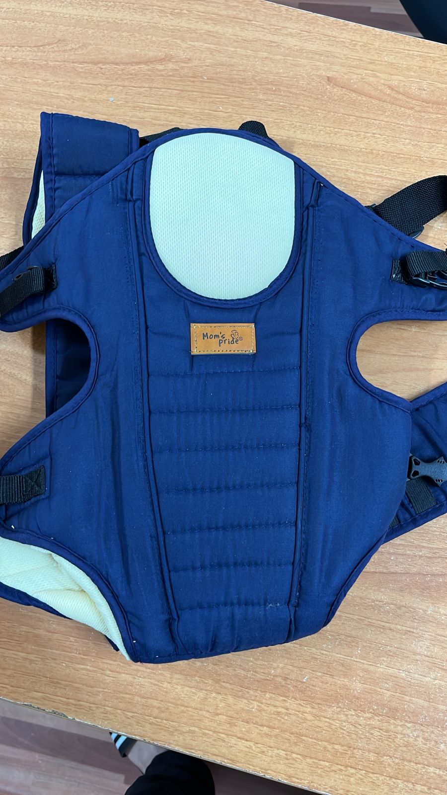 Preowned MOM'S PRIDE 3 in 1 carrier in new condition