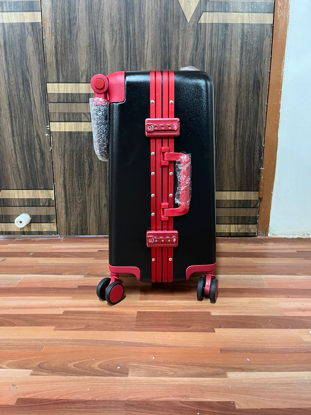 Discounted Buttbaby Sit and Go Cabin Luggage Carrier for babies