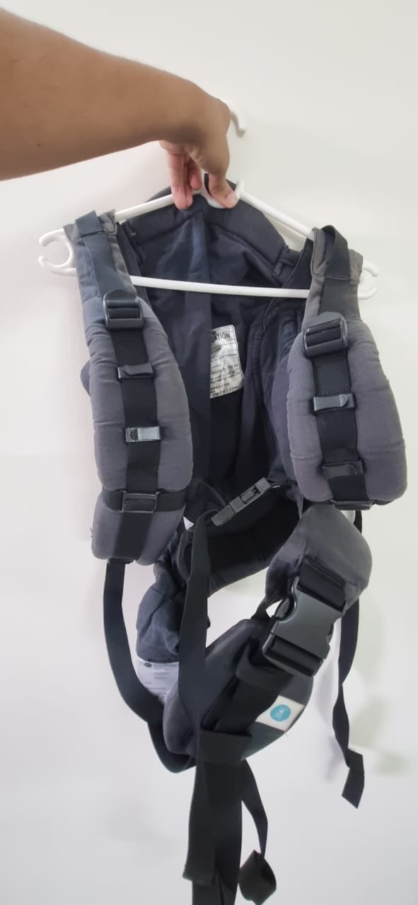 Preloved newborn and toddler baby carrier