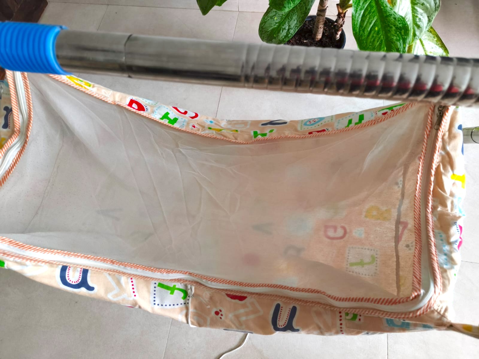 Preowned baby swing cradle for infants