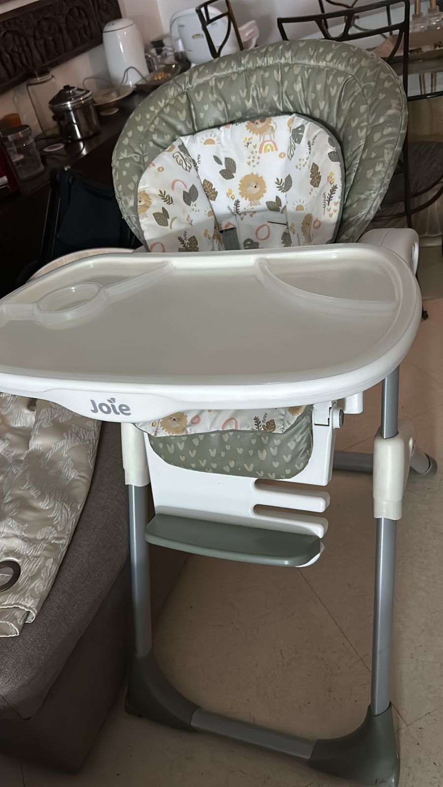 Preloved Joie Mimzy baby highchair New Delhi