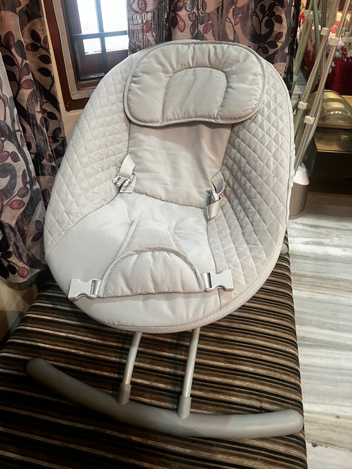 Used MeeMee swing for babies India Used MeeMee swing for babies India