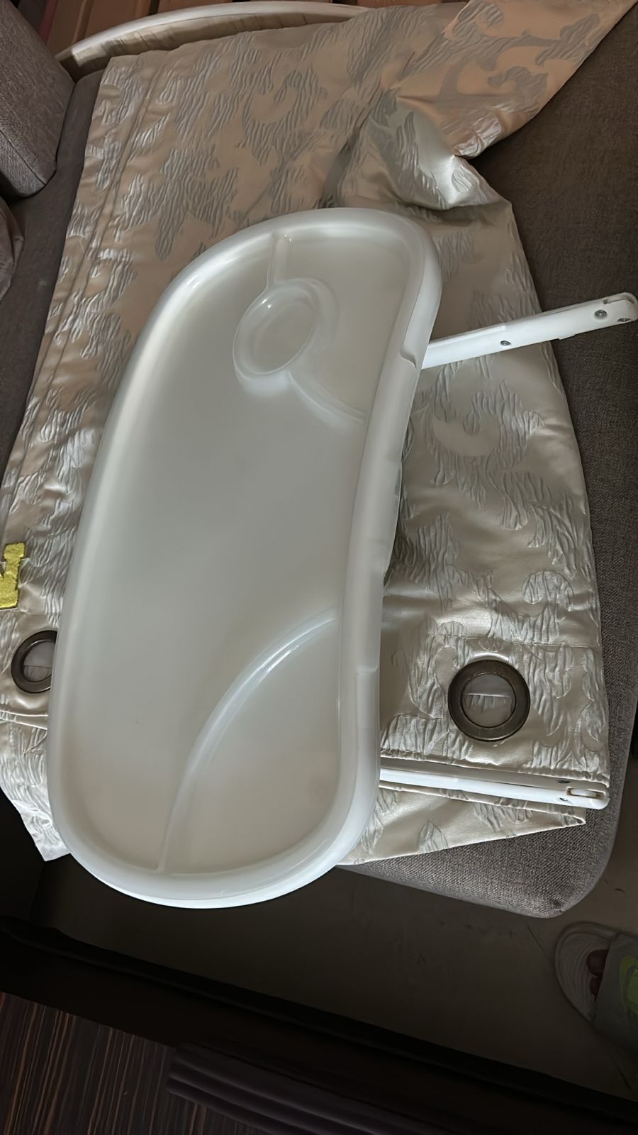 Affordable preloved Joie feeding chair for babies