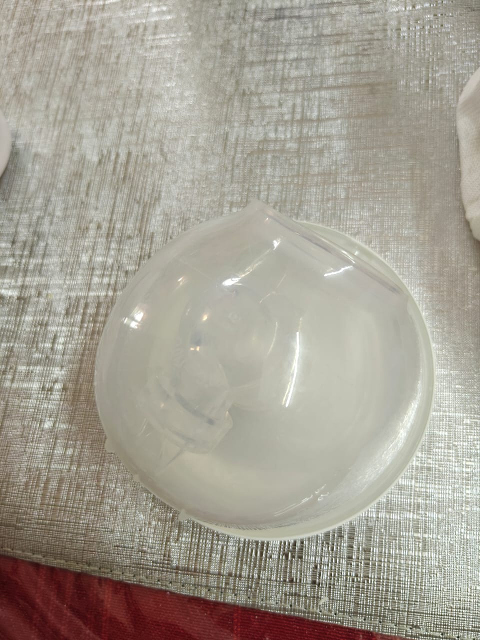 Sustainable wearable breast pump second hand