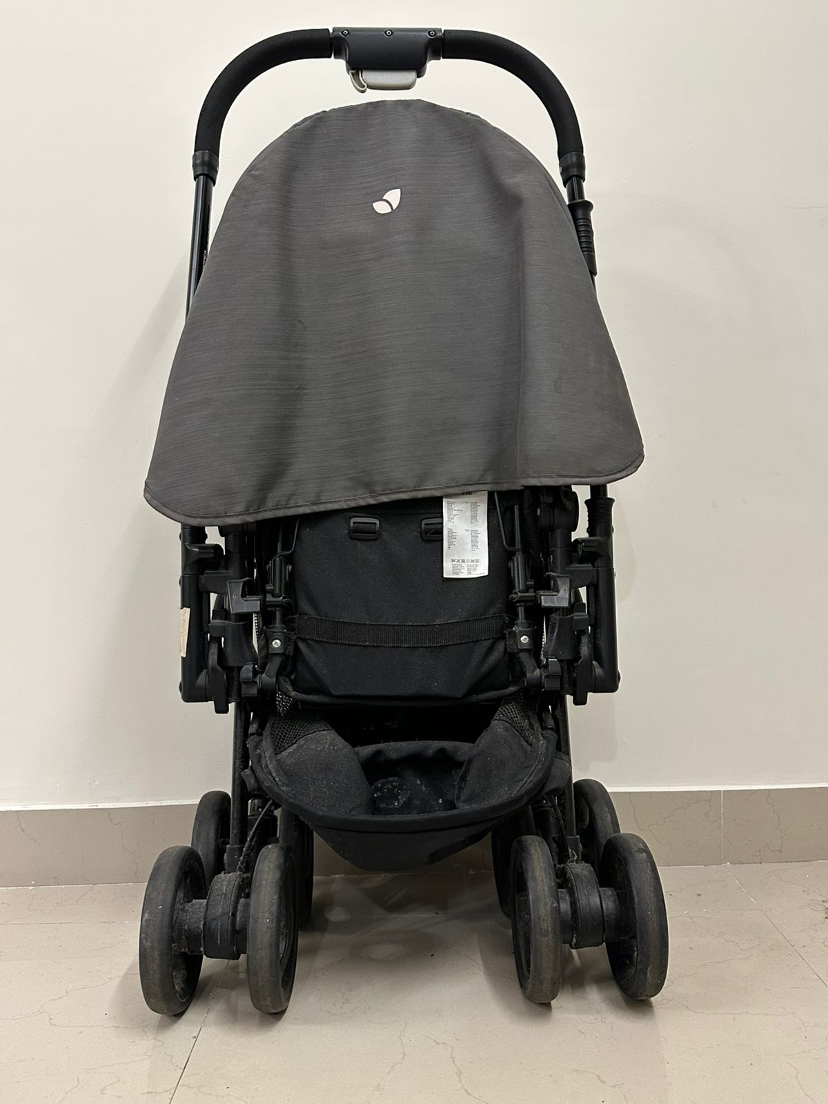 Stylish branded stroller Joie preloved Mumbai