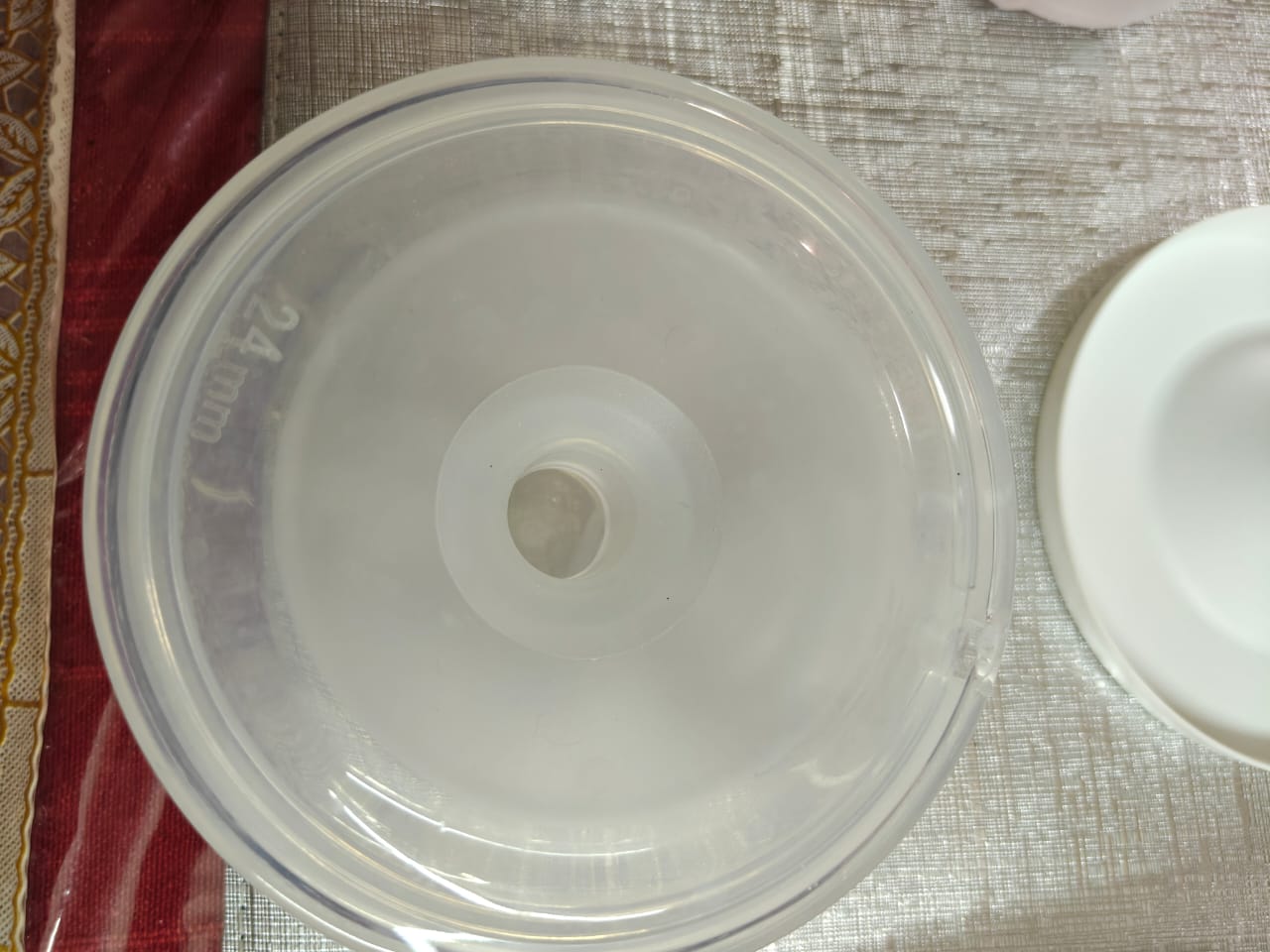 Lifelong hands-free breast pump preloved