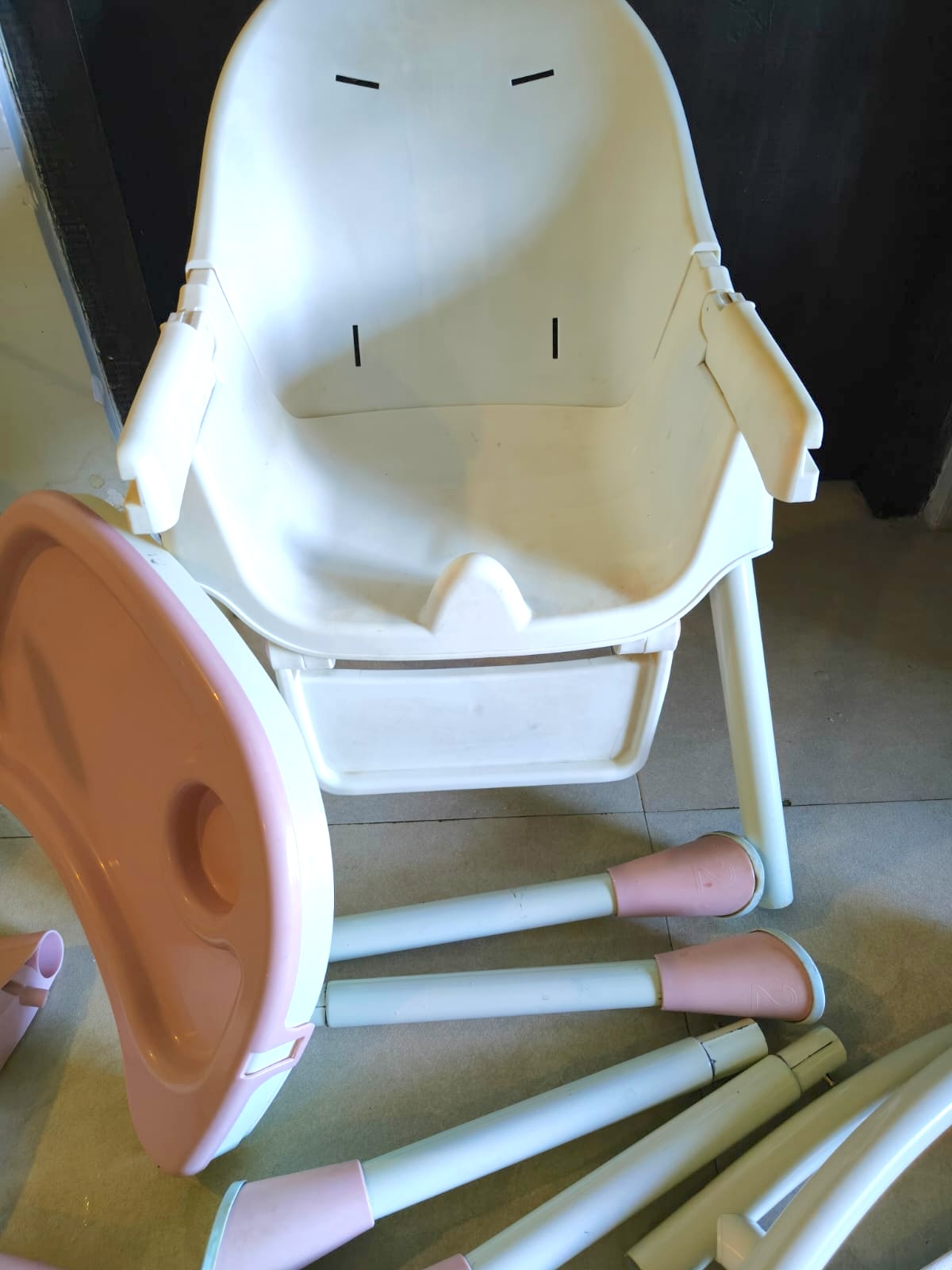 Preowned toddler chair Little Olive brand India