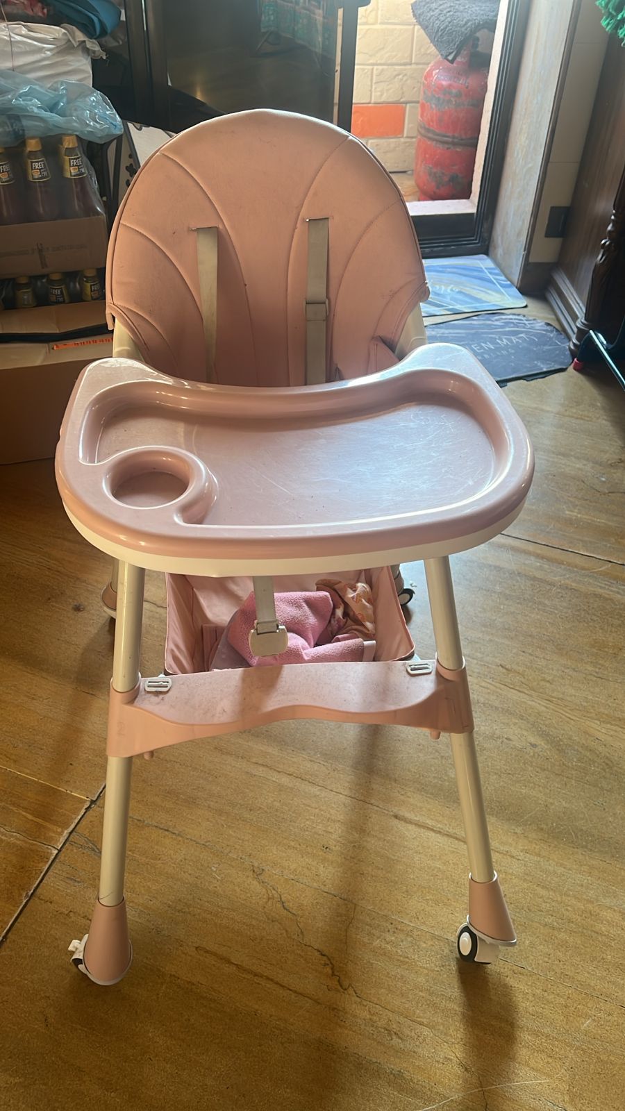 Used Fab N Funky feeding chair preloved India