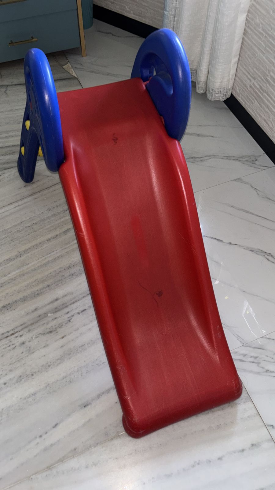 Toddler play slide used secondhand for sale in Mumbai Toddler play slide used secondhand for sale in Mumbai