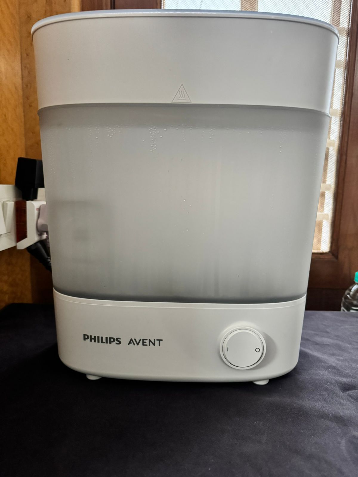Used Philips Avent bottle steriliser in good condition Used Philips Avent bottle steriliser in good condition
