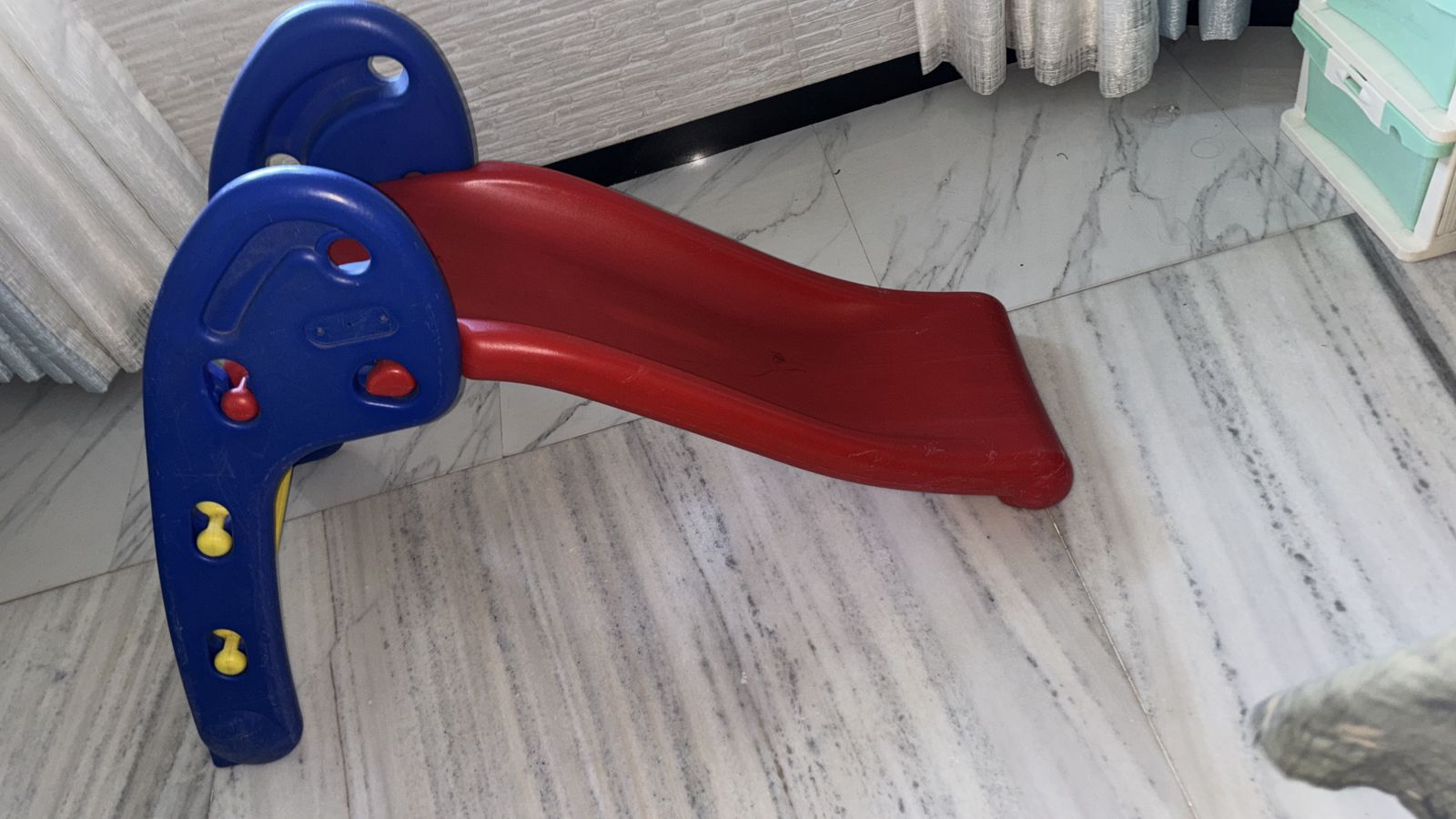 Preowned baby slide indoor outdoor play equipment Preowned baby slide indoor outdoor play equipment