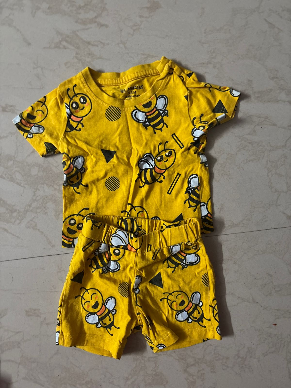 Honey Bee Coord Set - Preowned baby outfits in good condition