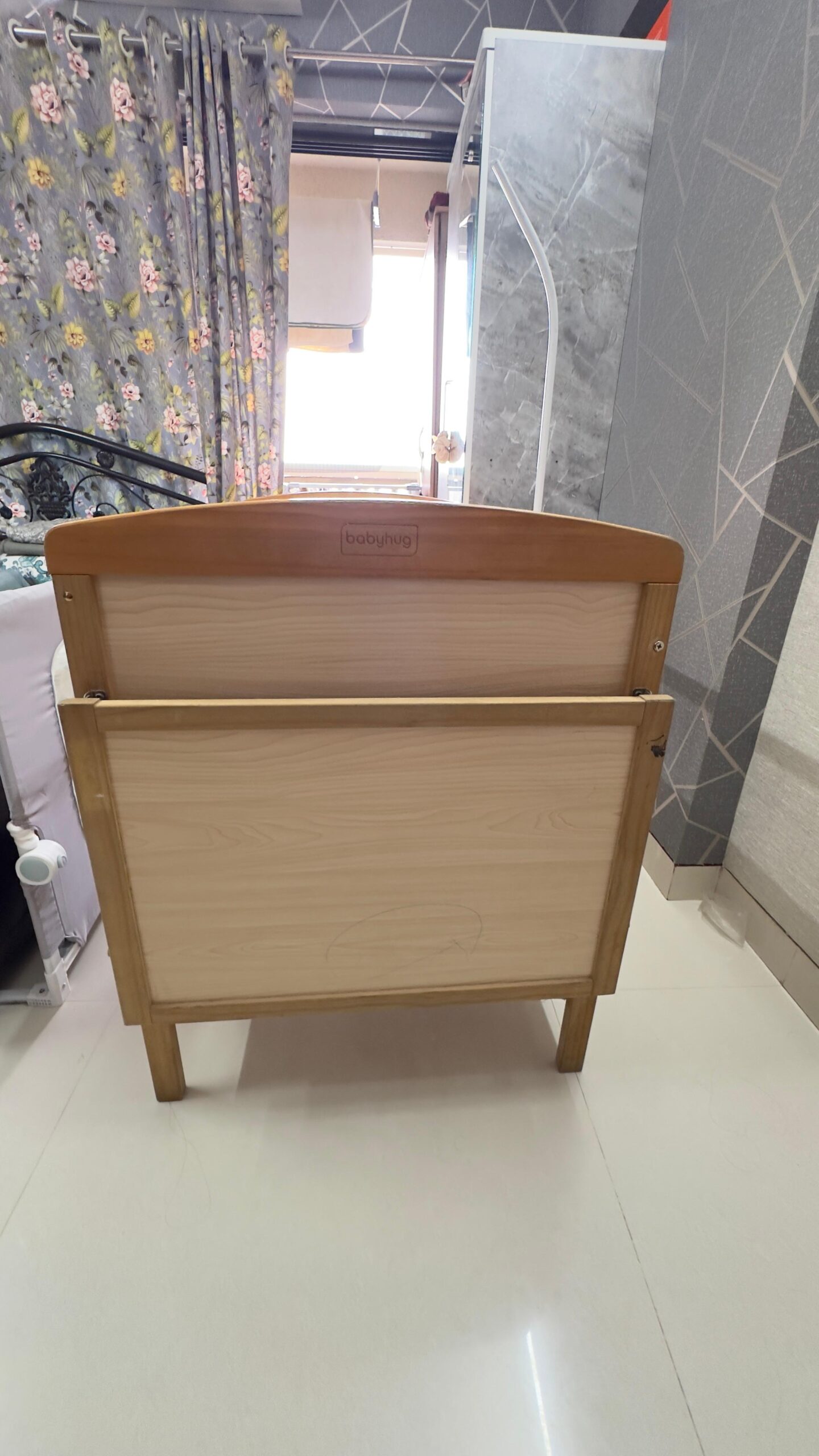Preowned Babyhug Kelly baby bed India