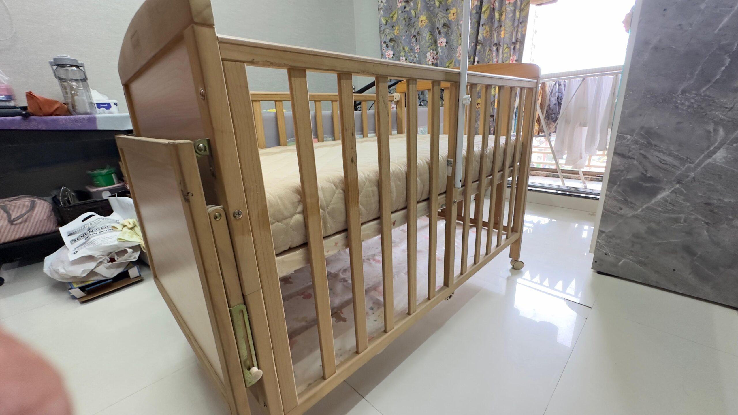 Sturdy wooden cot Babyhug preloved India