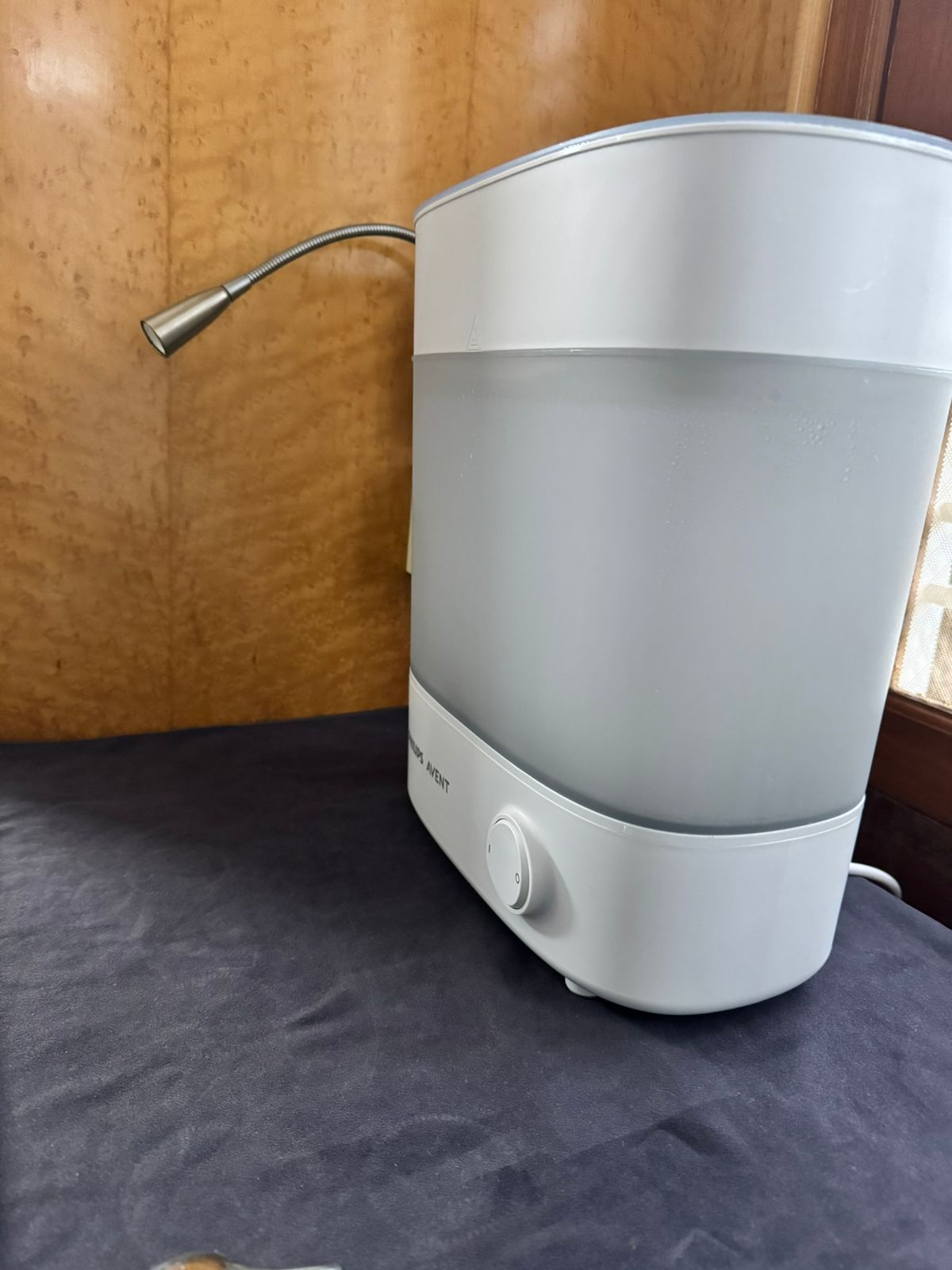 Efficient bottle steriliser Philips Avent preloved Efficient bottle steriliser Philips Avent preloved