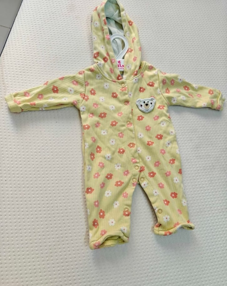 Used babywear 0-3 months in good condition