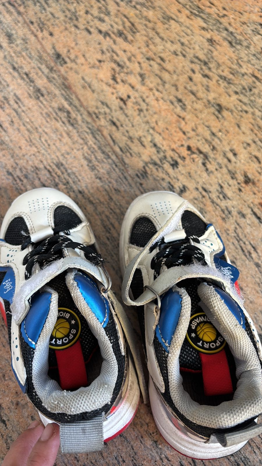 Preowned branded shoes for kids 3-4 years