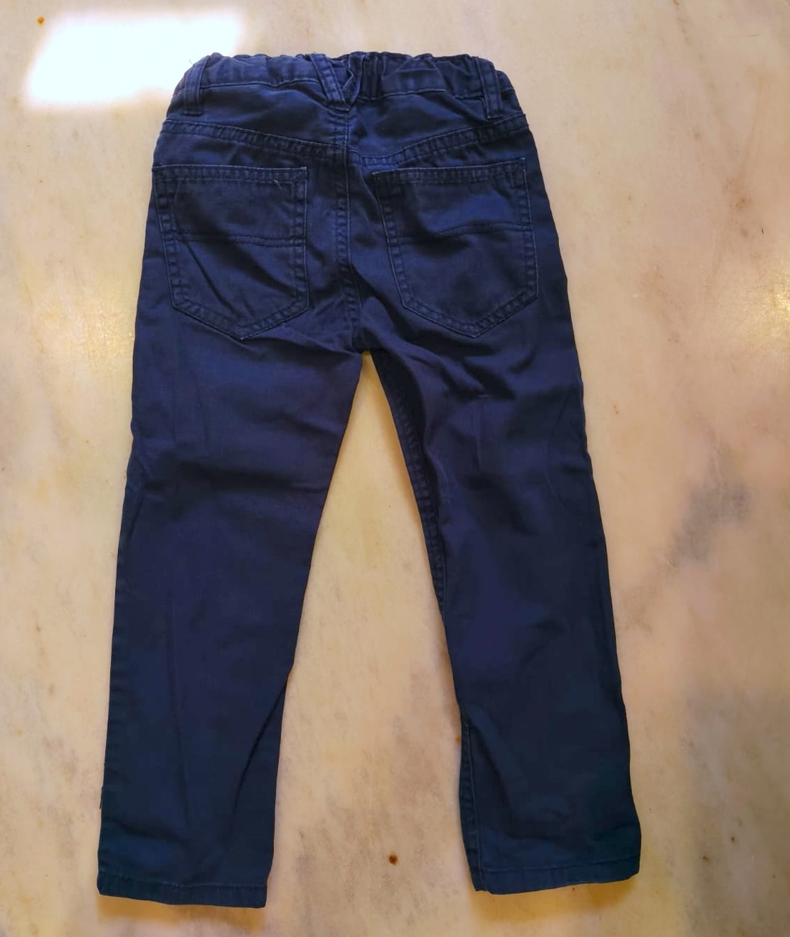 Affordable H&M trousers preloved 3-4 years Affordable H&M trousers preloved 3-4 years