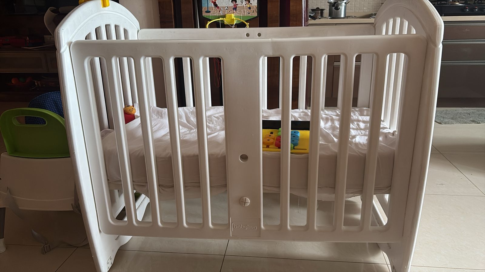 Used Babyhug baby crib preloved India Bangalore
