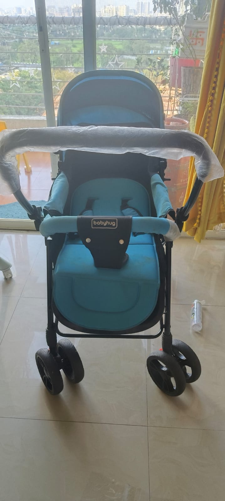 Preowned but unused Babyhug reversible handle stroller new India