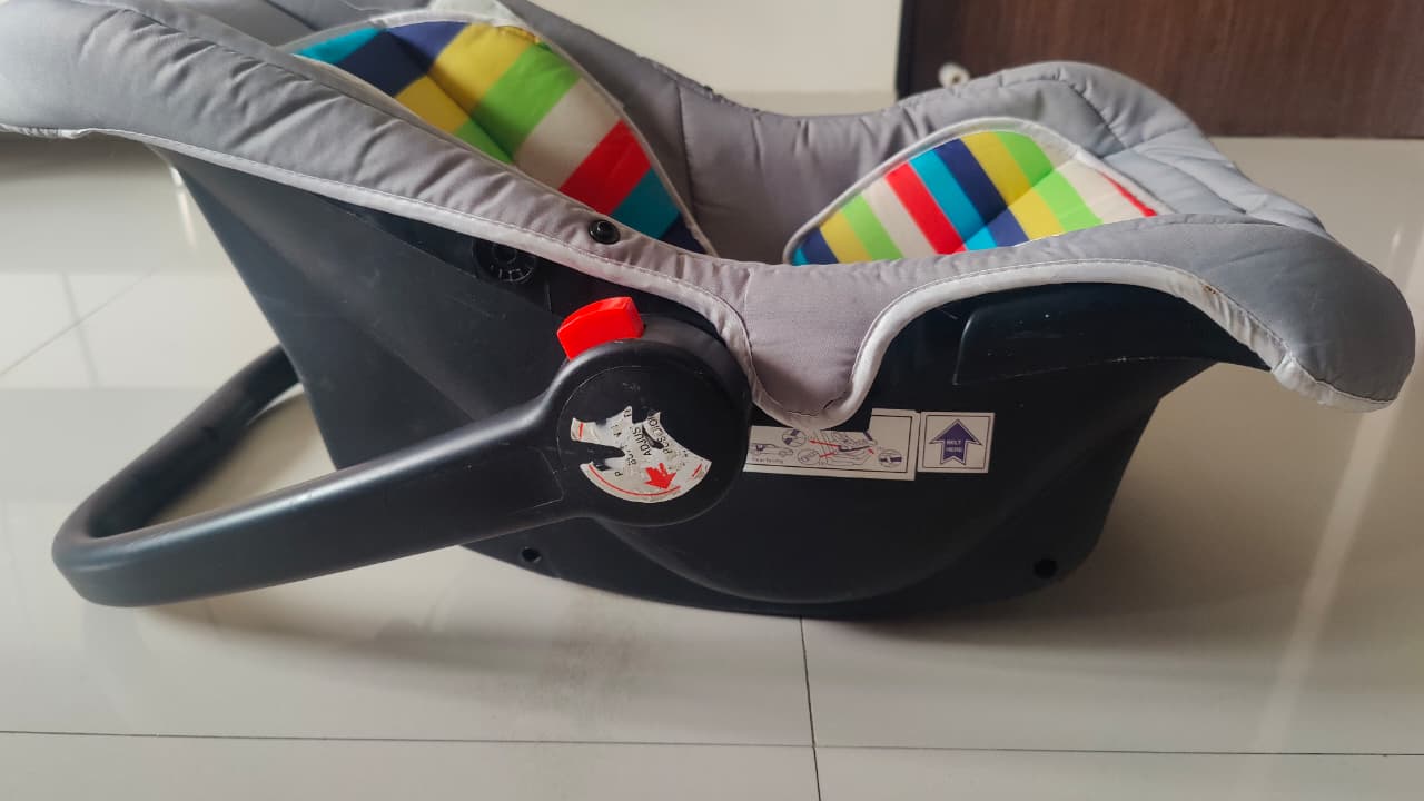 Affordable baby travel carry cot preloved Ahmedabad