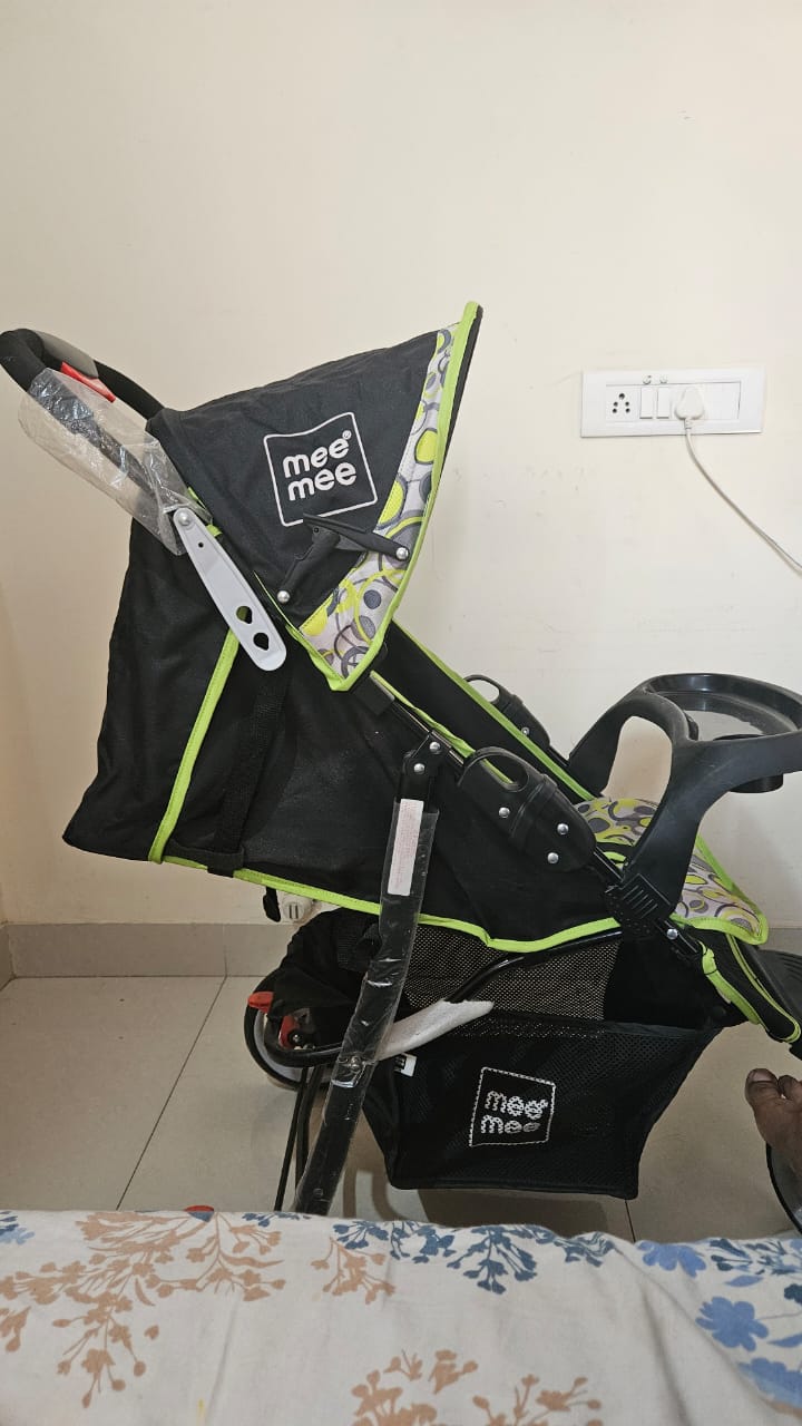 New Mee Mee stroller for babies Pune