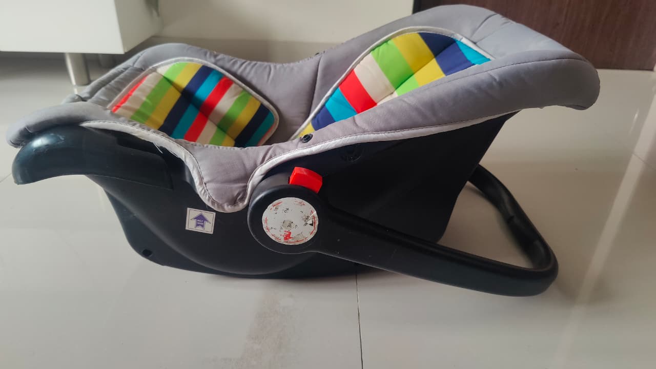 Preowned R for Rabbit baby cot in good condition