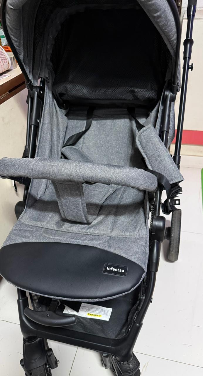 Preloved Lightweight travel stroller Infantso India Mumbai