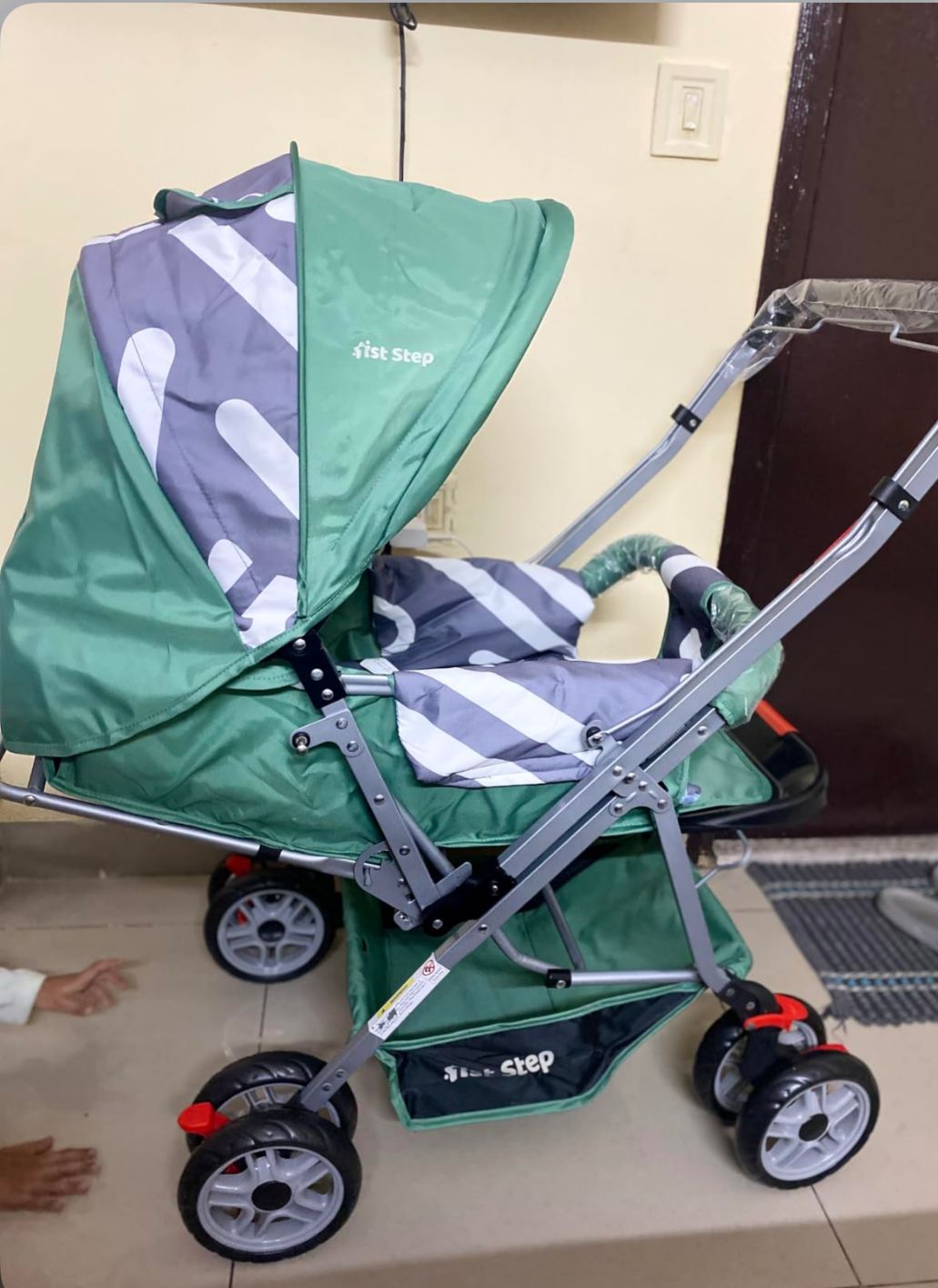 Preowned 1st Step Yoyo stroller in great condition Preowned 1st Step Yoyo stroller in great condition