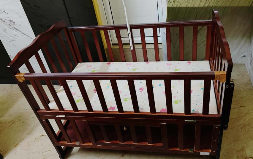 Used Babyhug wooden baby cot with rocker India Coimbatore