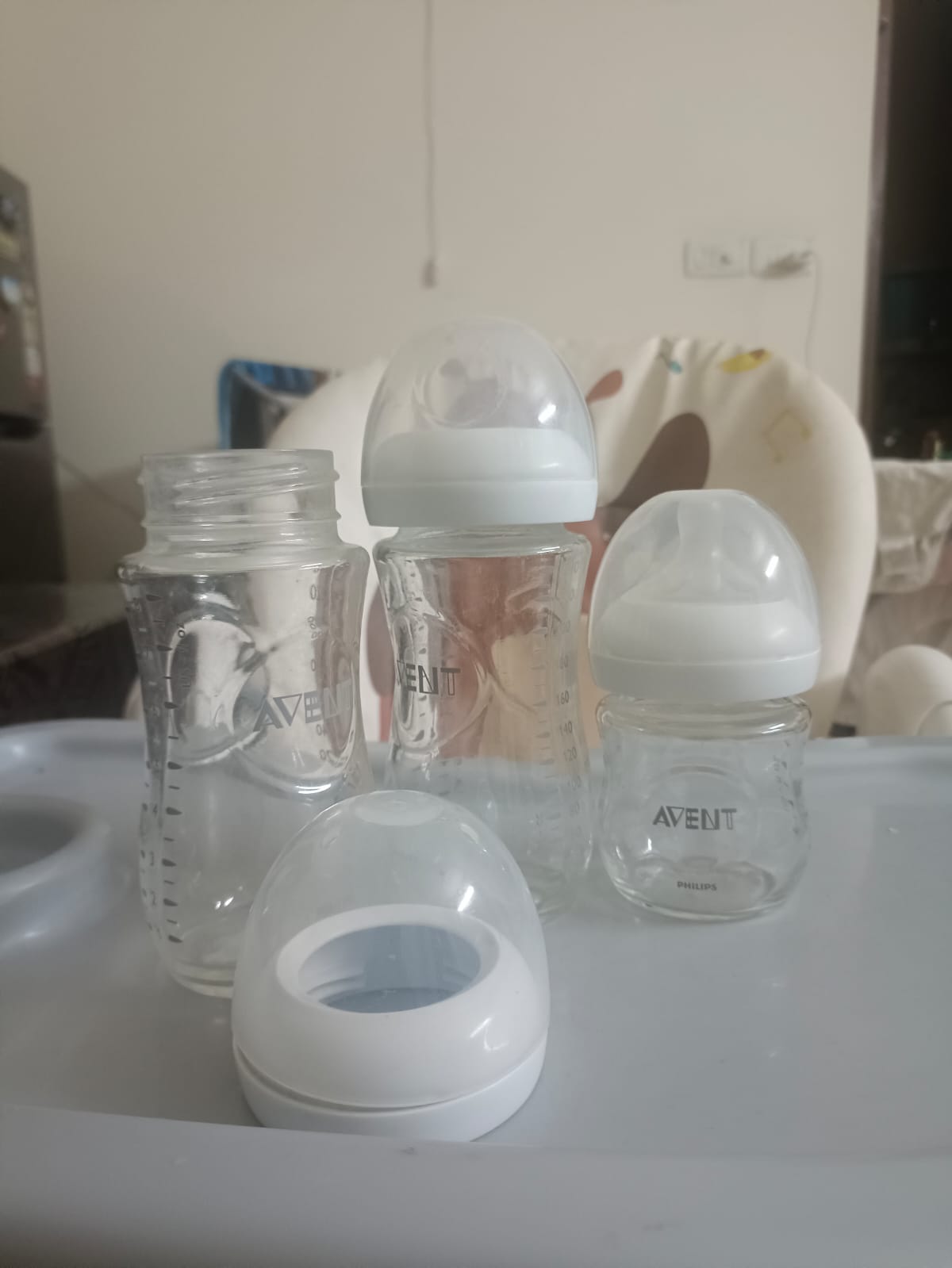 Preowned Avent feeding bottles glass in excellent condition Preowned Avent feeding bottles glass in excellent condition