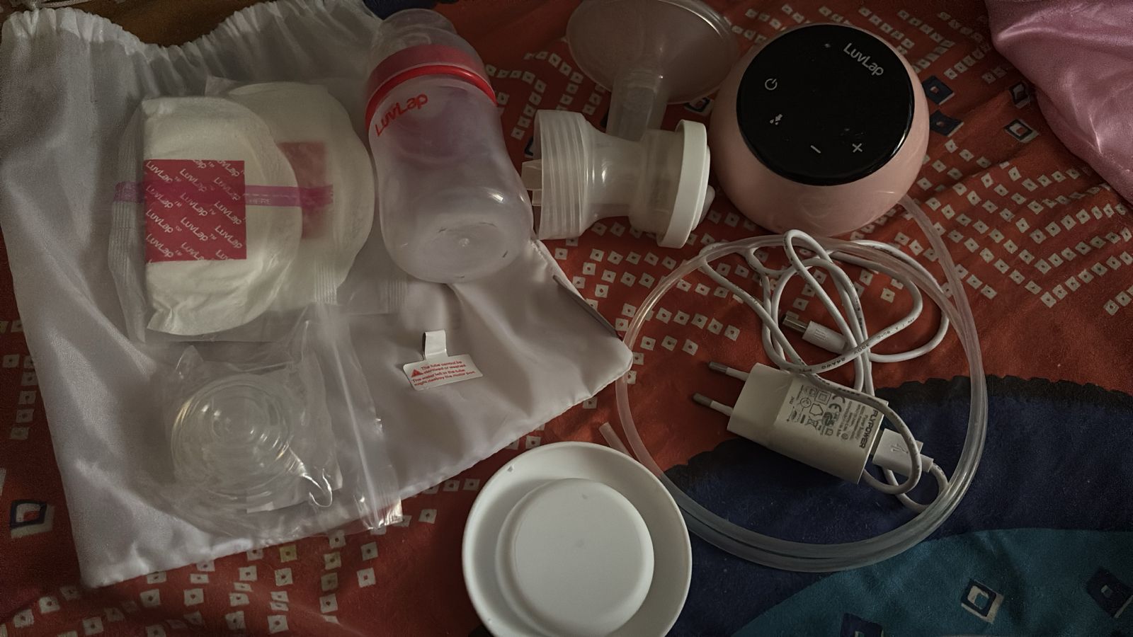 Preowned Luvlap feeding pump set Preowned Luvlap feeding pump set