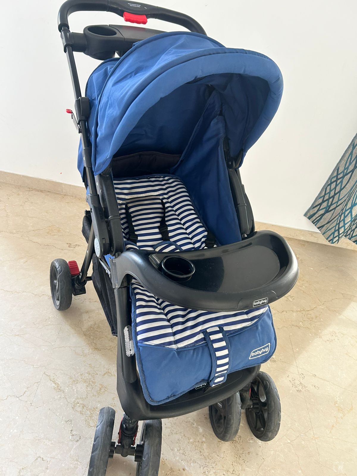 Babyhug travel stroller preloved