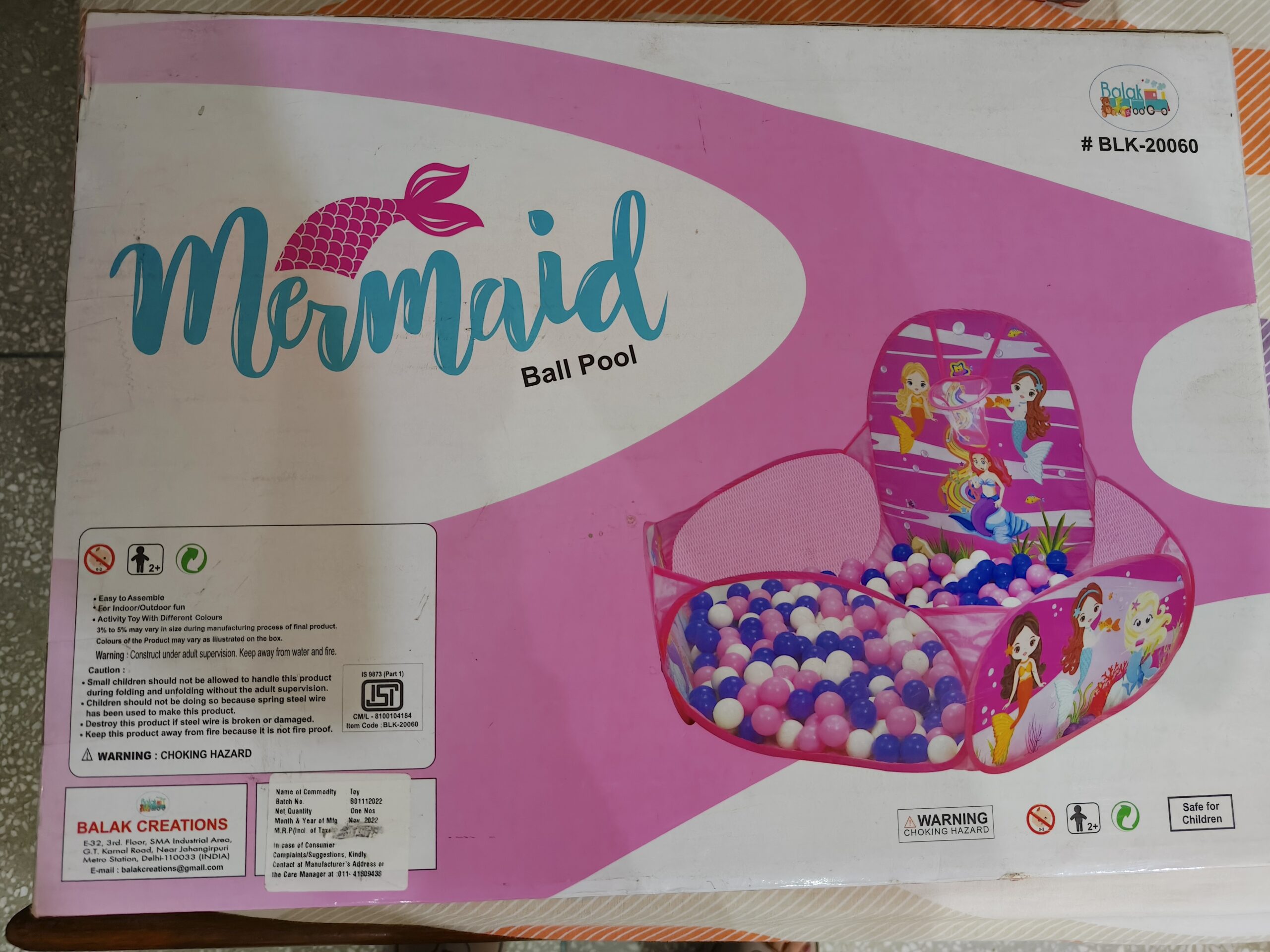 Mermaid play pool for kids new