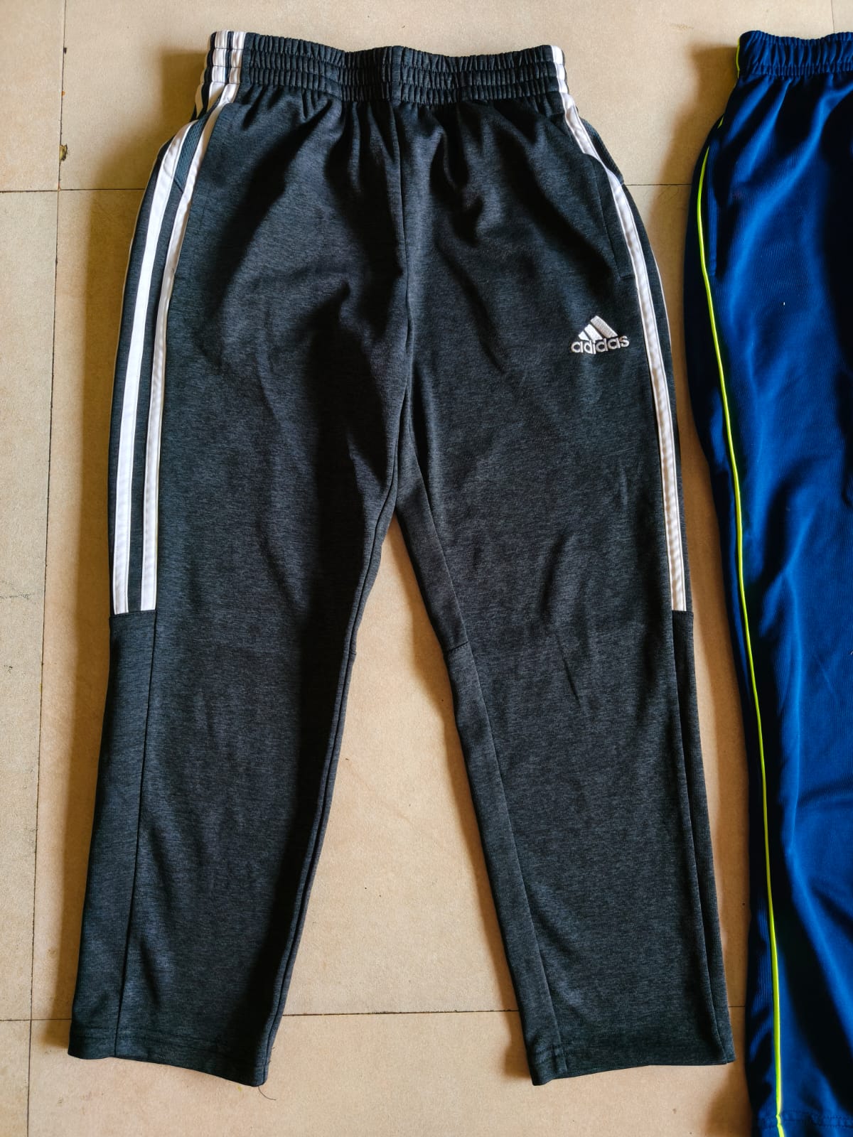 Preowned boys joggers in good condition Preowned boys joggers in good condition