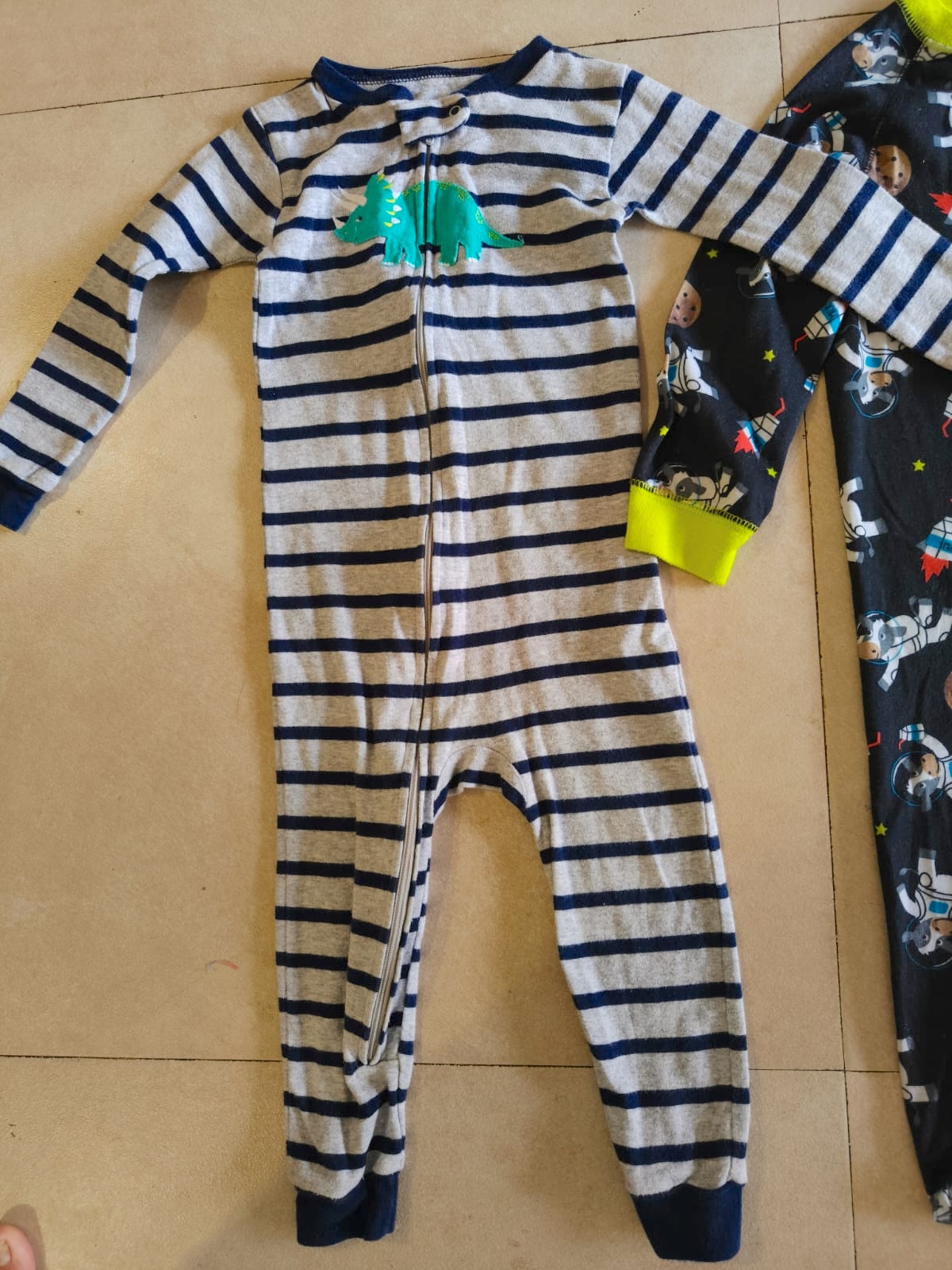 Preowned baby bodysuits Simple Joys
