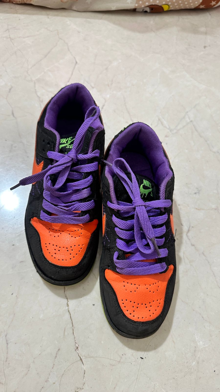 Preloved Nike SB Dunk Low Halloween edition for kids