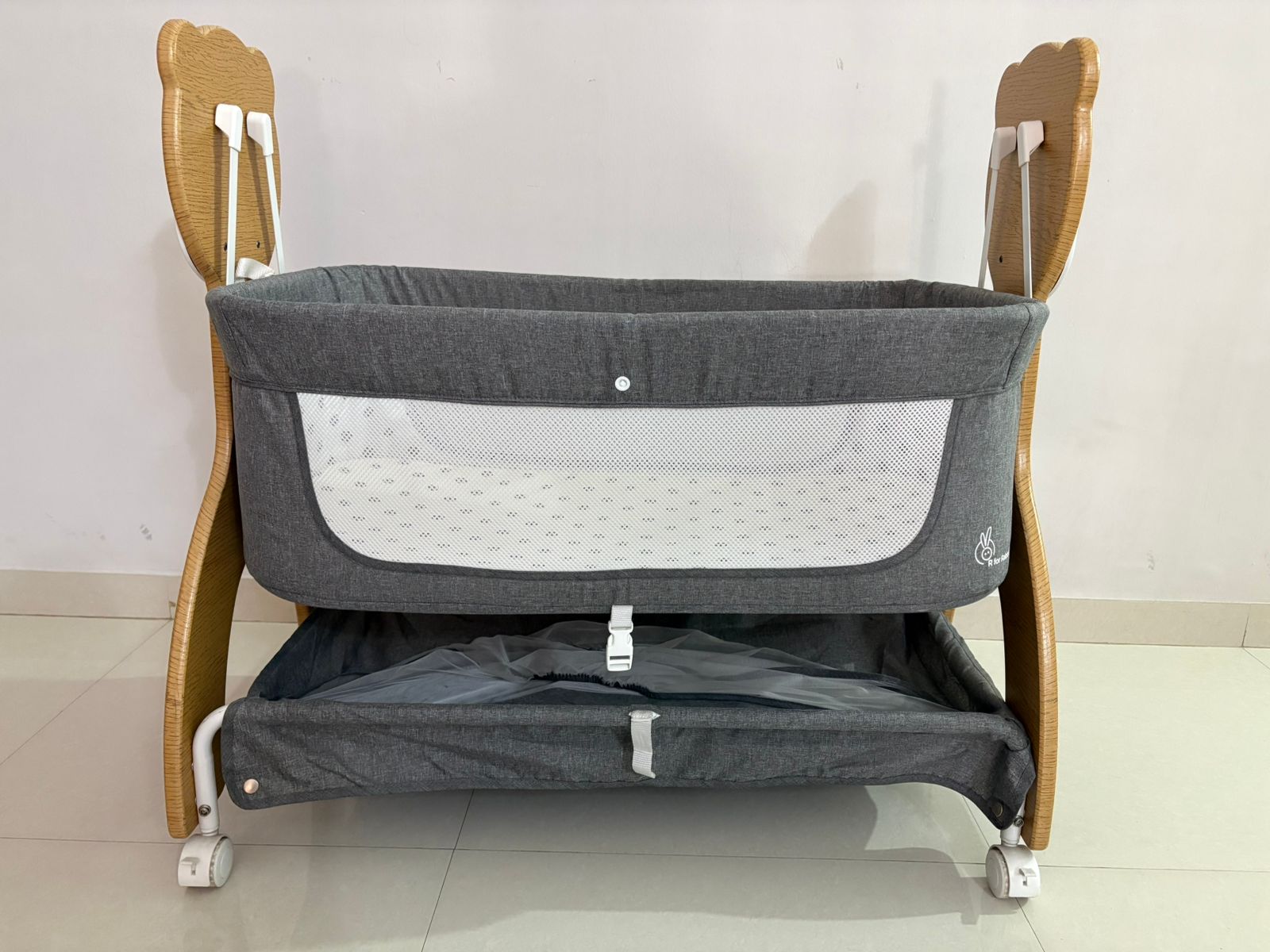 Preowned R for Rabbit bassinet in excellent condition for sale in Pune
