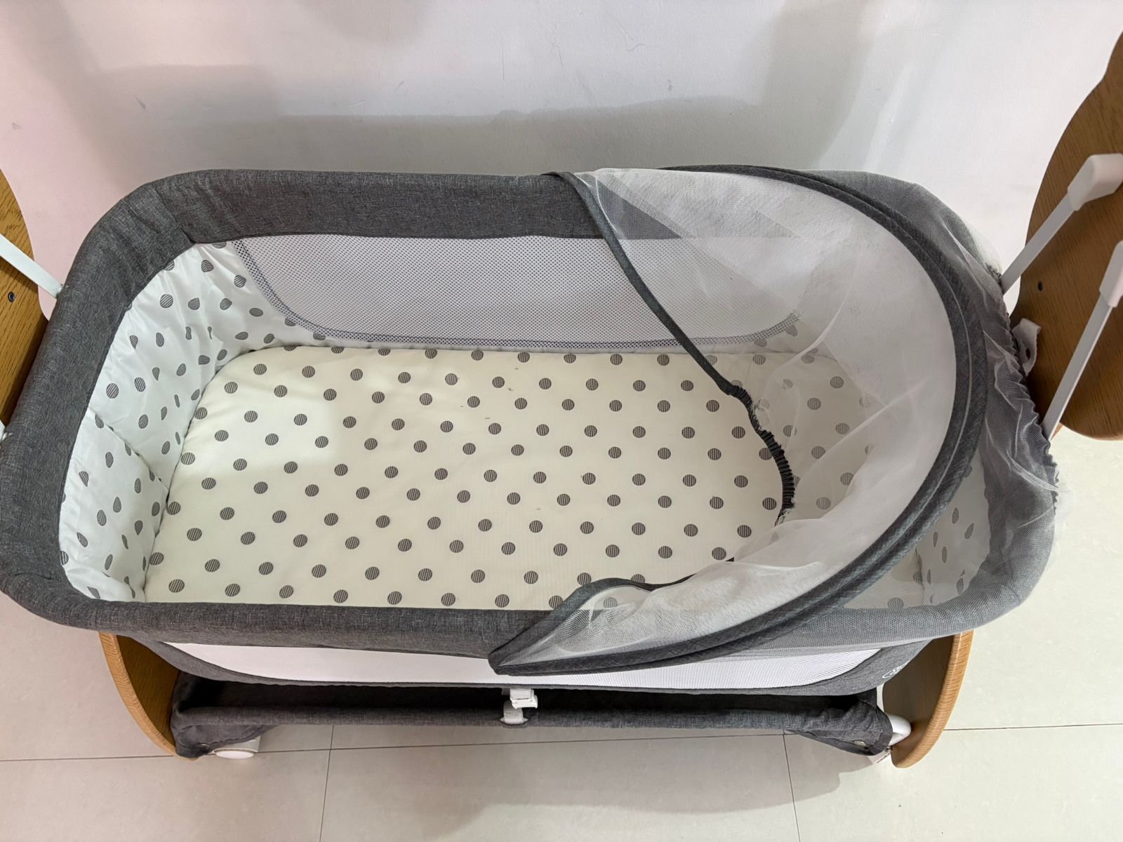 R for Rabbit bassinet for newborns like new secondhand in Pune
