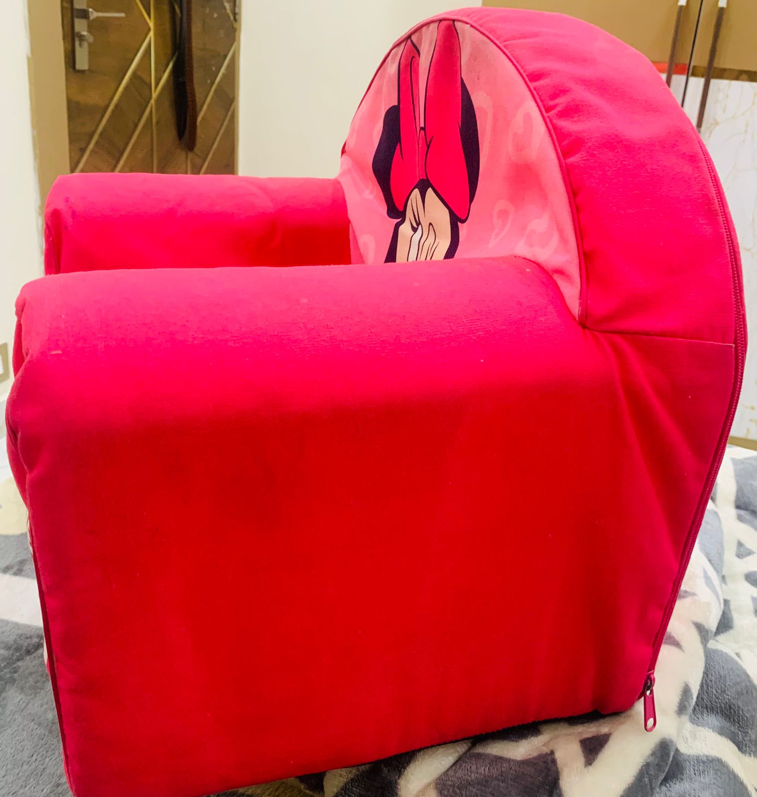 Affordable kids sofa Pepperfry used