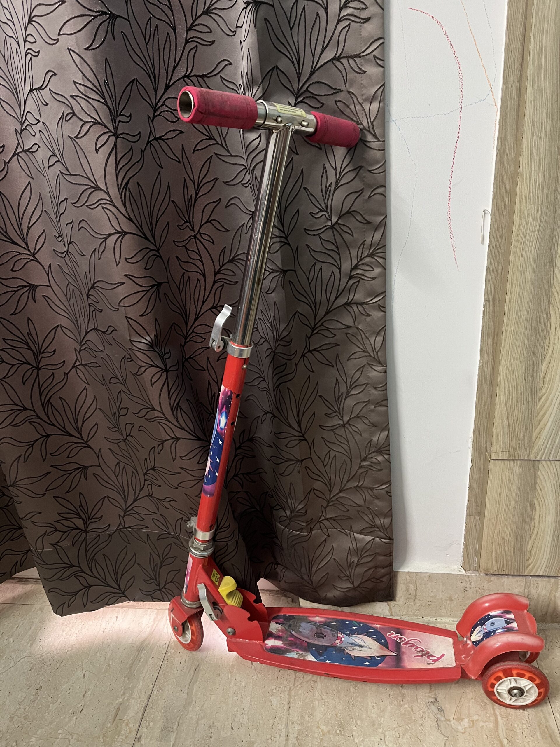 Preowned Playon scooter in good condition Preowned Playon scooter in good condition