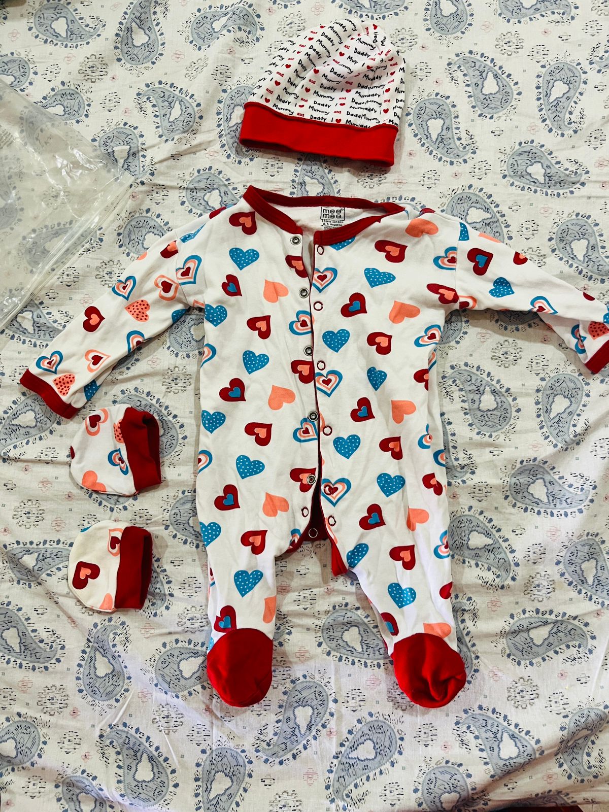 Like New Babyhug newborn romper sets