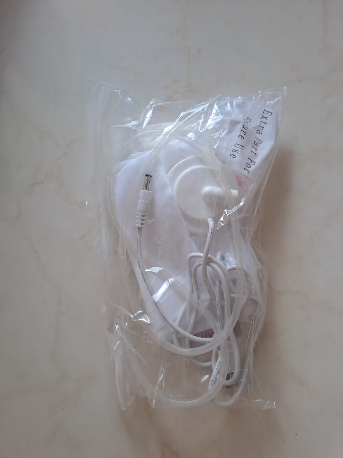 Single electric breast pump for nursing moms used