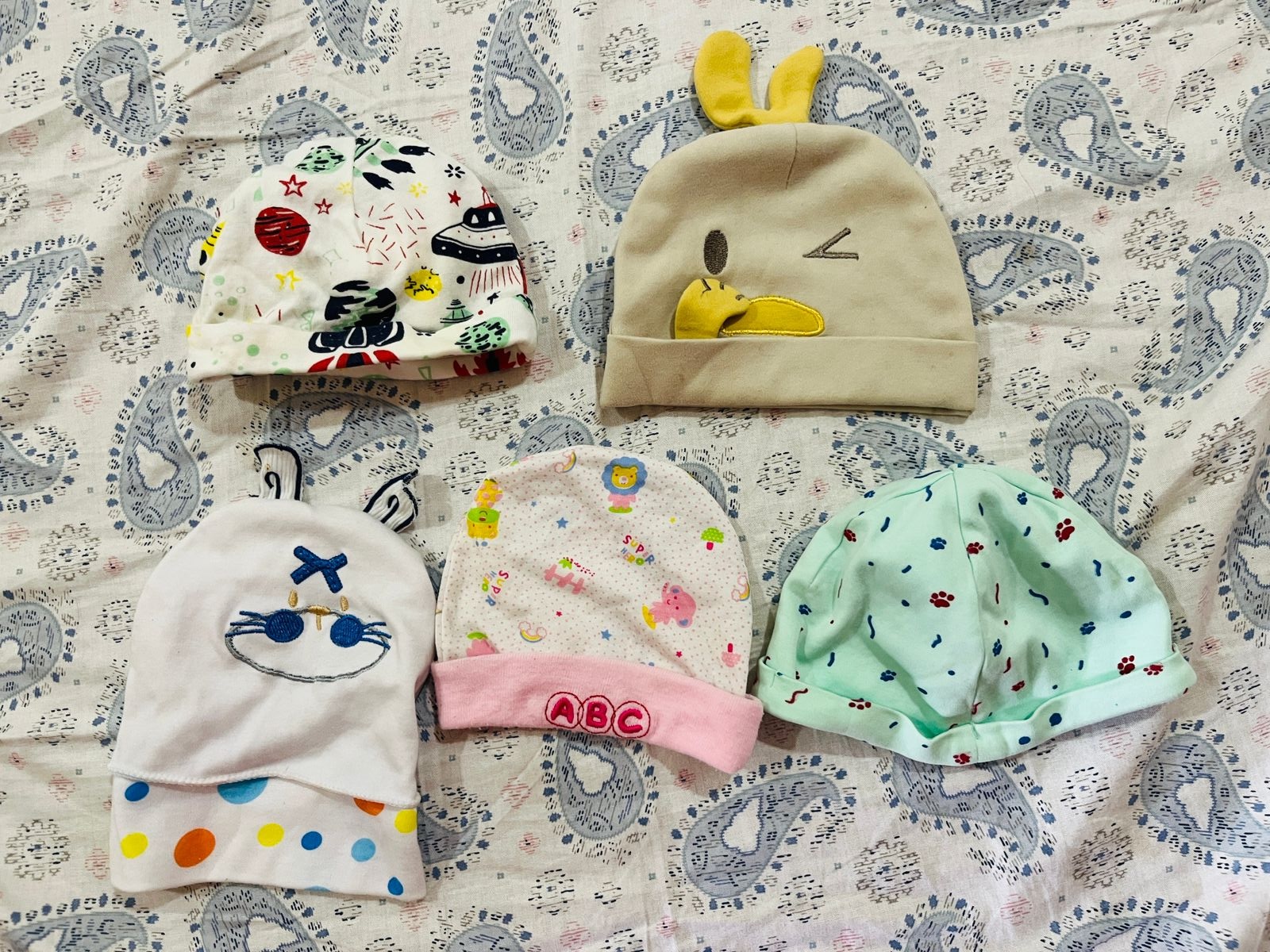 Baby dresses for newborns with caps for free