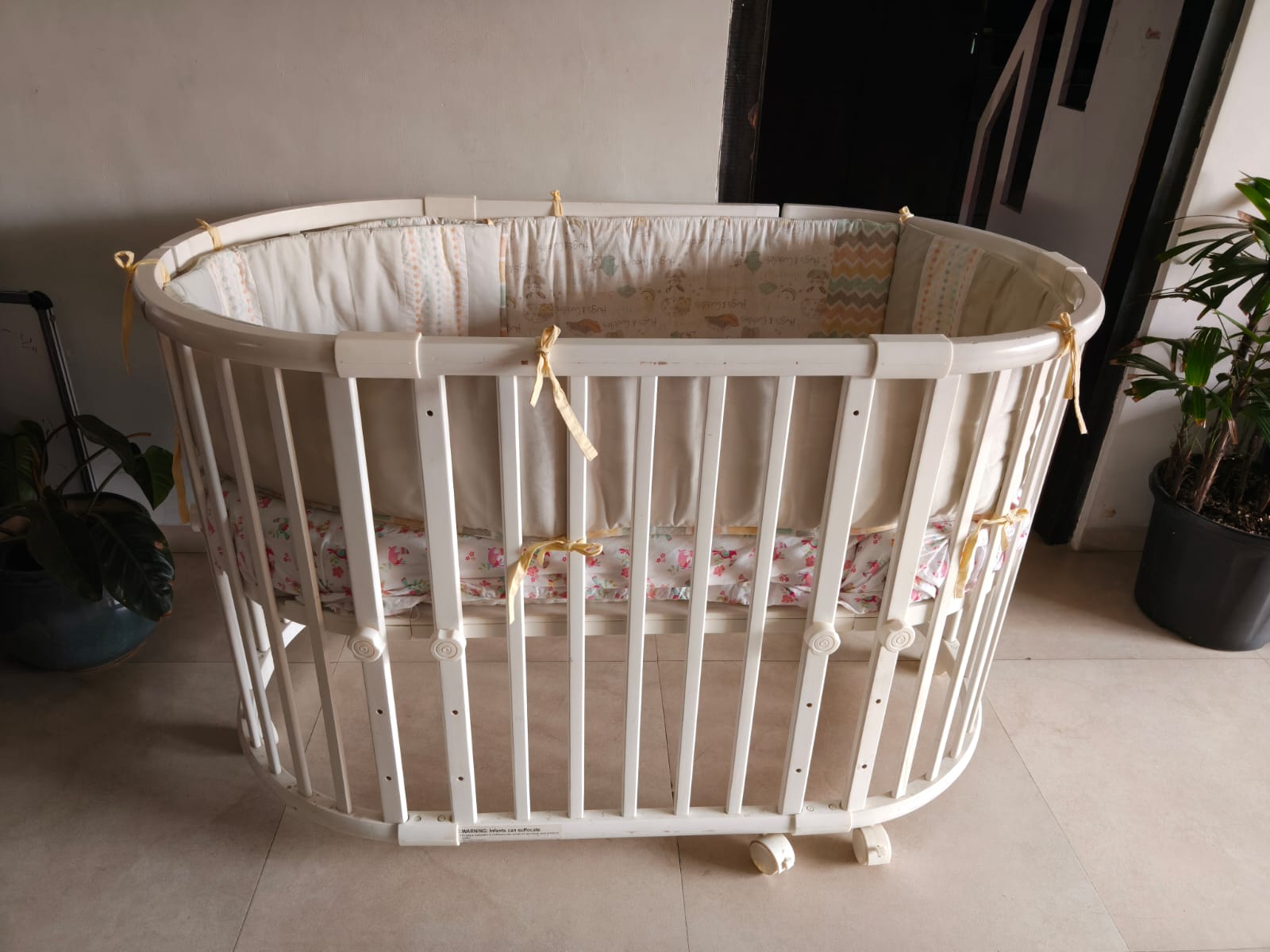 Affordable Fisher-Price baby crib Mumbai