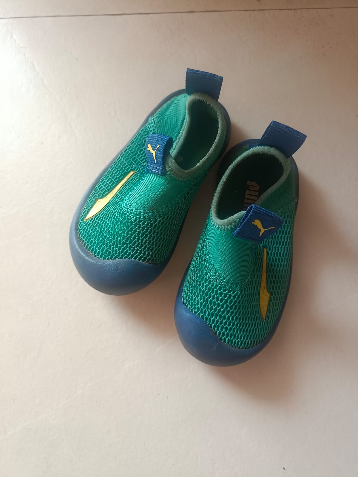 Toddler footwear set Puma and Babyhug used