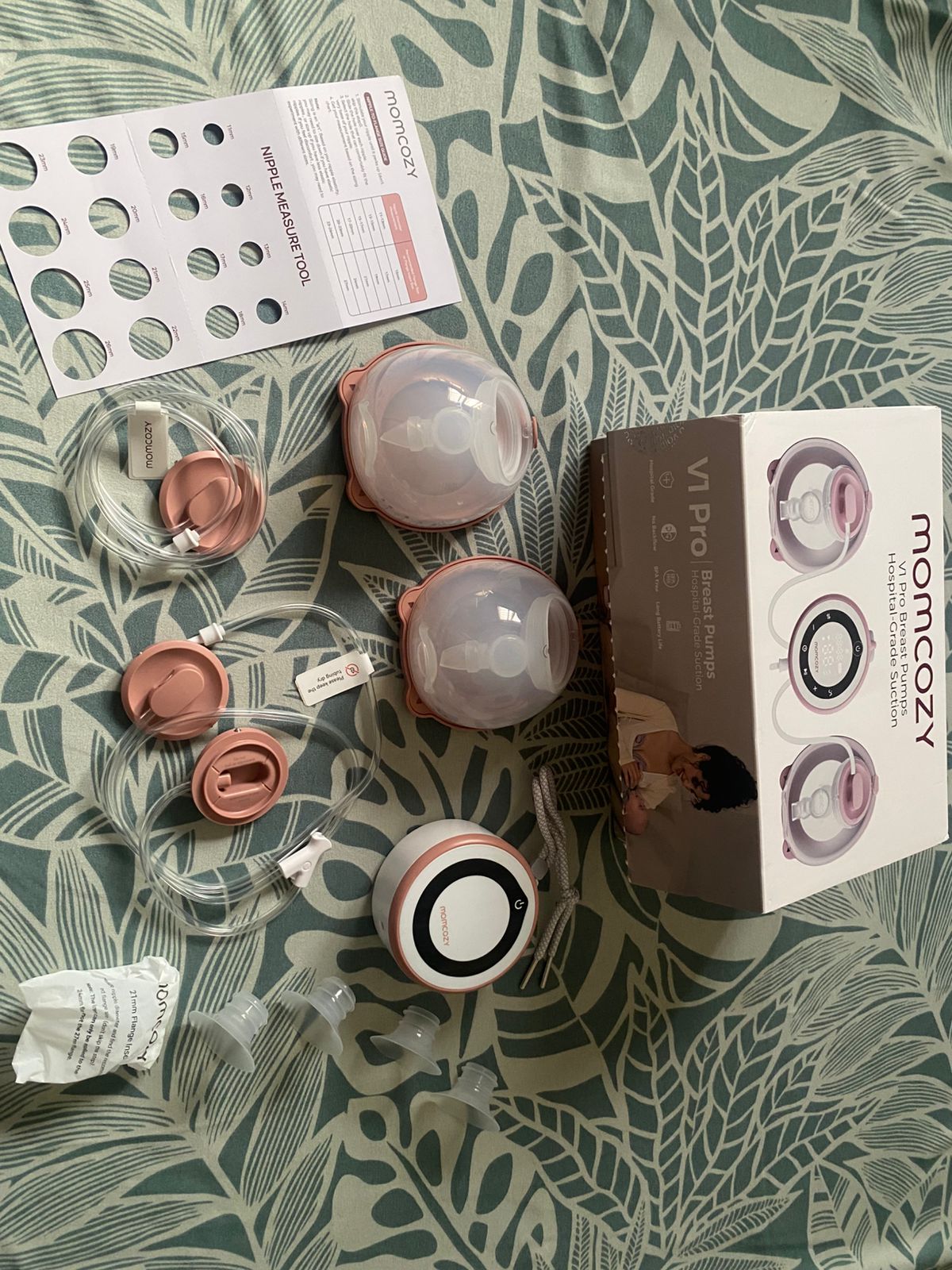 Used Momcozy breast pump preloved