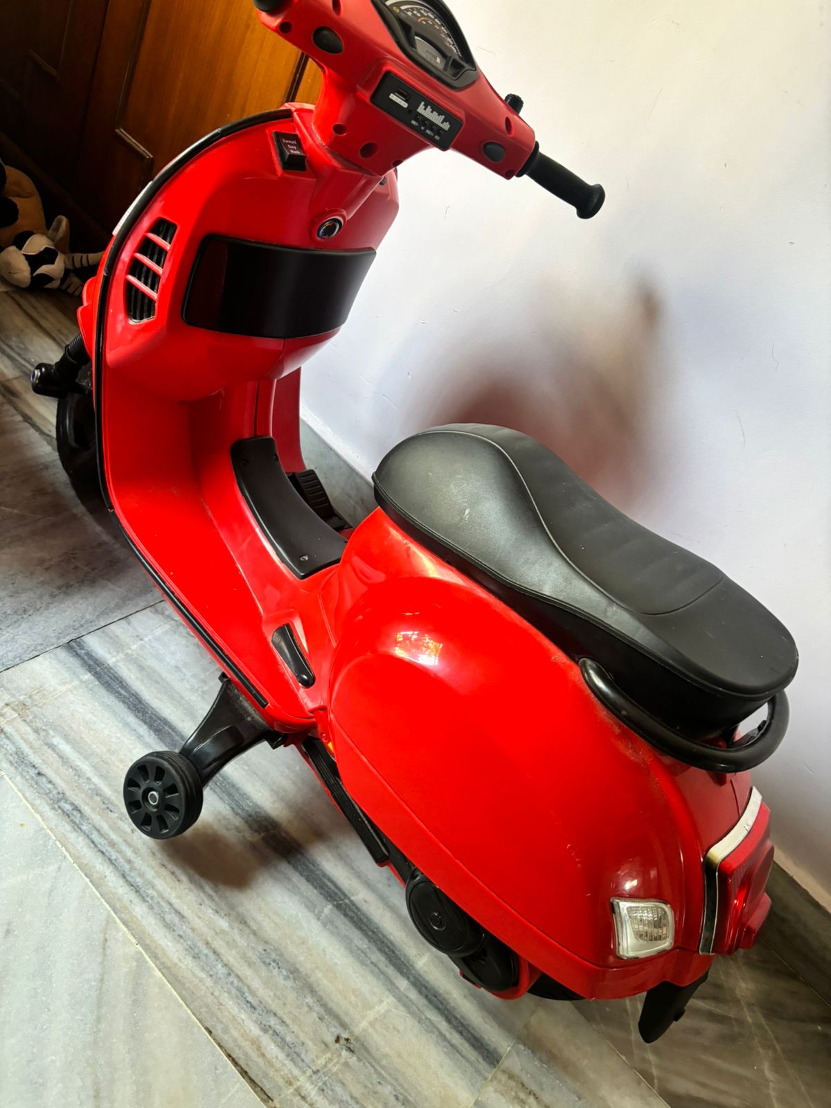 Used kids electric scooter preloved