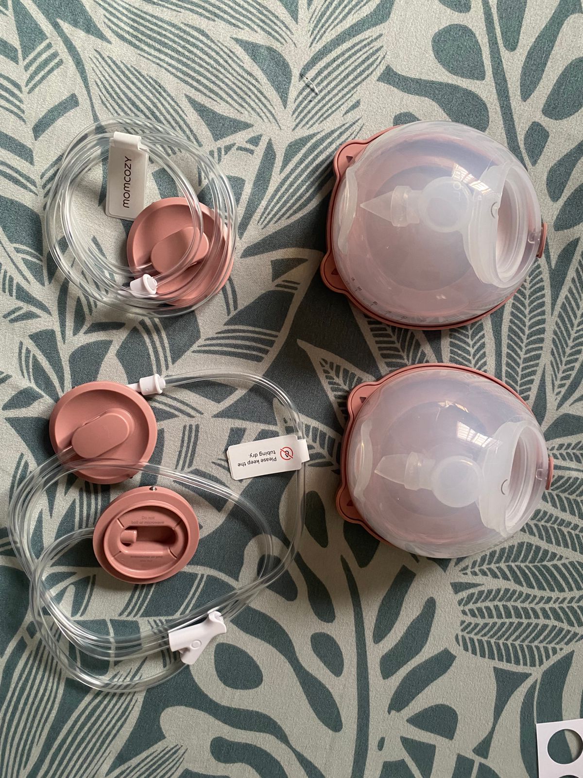 Preowned Momcozy pump in good condition