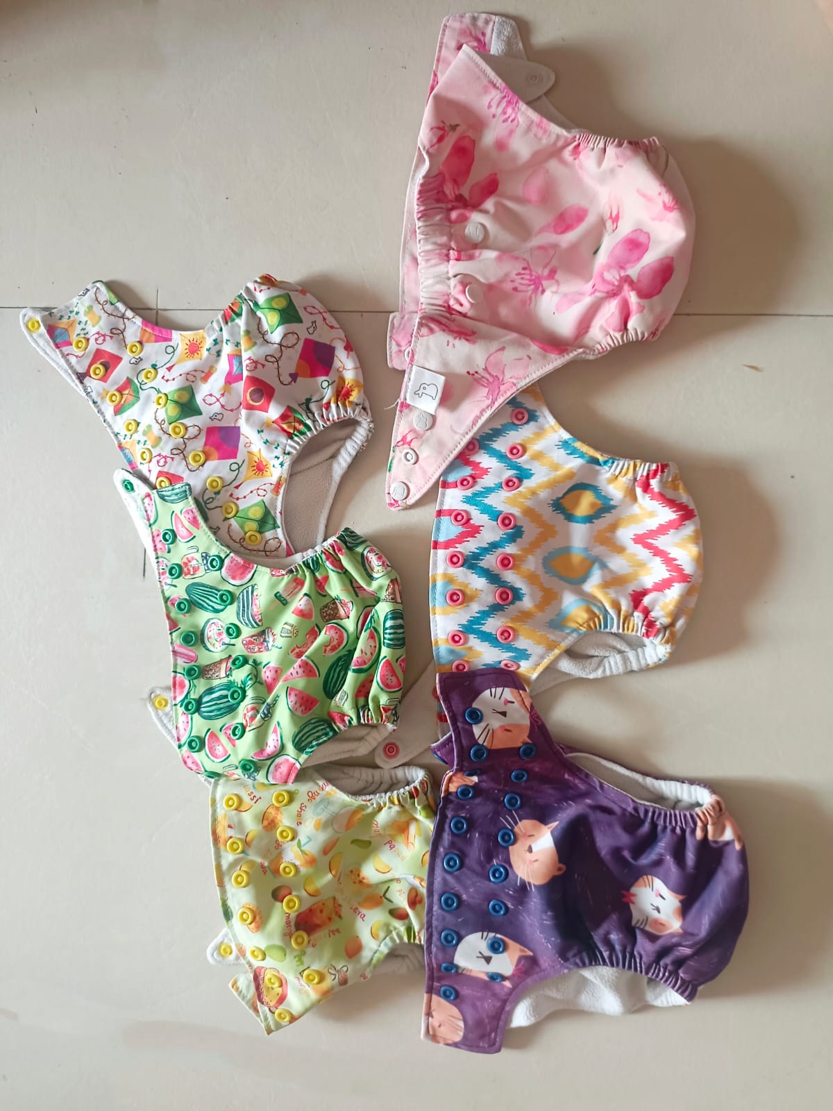 Affordable reusable diapers preloved